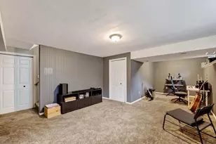 7126 Timberwood Dr, Madison, WI 53719 - Photo 31