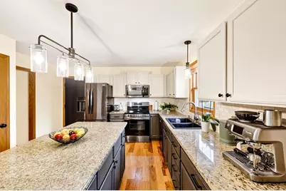 7126 Timberwood Drive, Madison, WI 53719 - Photo 9