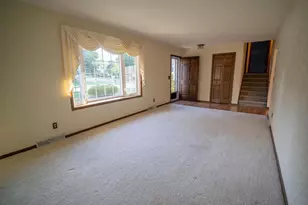 973 Harvest Ln, Sun Prairie, WI 53590 - Photo 3
