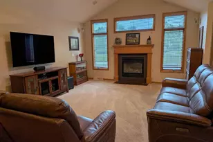 802 Chickadee Dr, Cambridge, WI 53523 - Photo 7