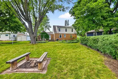 186 Hillcrest Circle, Sun Prairie, WI 53590 - Photo 3