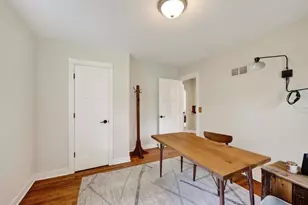 186 Hillcrest Cir, Sun Prairie, WI 53590 - Photo 25