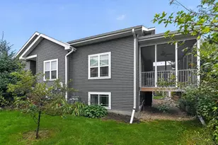 6539 Cortland Pk Dr, DeForest, WI 53532 - Photo 3