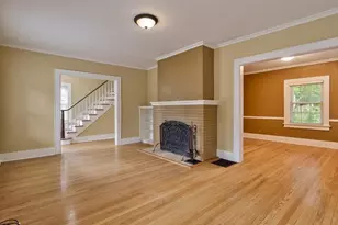 917 Emerson St, Beloit, WI 53511 - Photo 13