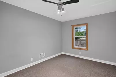 491 E Main Street, Janesville, WI 53536 - Photo 11