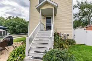 59 7th St, Mineral Point, WI 53565 - Photo 13