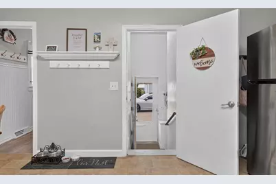 1126 W 6th Avenue, Oshkosh, WI 54902 - Photo 25