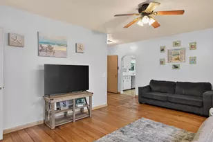 1126 W 6th Ave, Oshkosh, WI 54902 - Photo 11