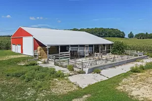 S4452 Grote Hill Rd, Reedsburg, WI 53959 - Photo 5