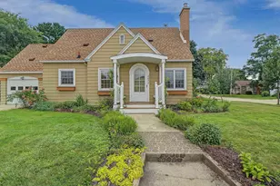 2425 7th St, Monroe, WI 53566 - Photo 3