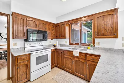 610 Walnut Grove Drive, Madison, WI 53717 - Photo 17
