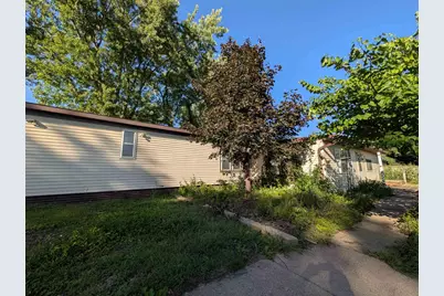 38005 Hwy 18 Street, Prairie Du Chien, WI 53821 - Photo 3