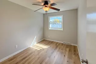 1235 E Sylvan Ave, Appleton, WI 54915 - Photo 23