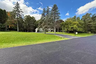 N93W25235 Crestwood Dr, Sussex, WI 53089 - Photo 43