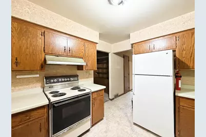 N93W25235 Crestwood Drive, Sussex, WI 53089 - Photo 17