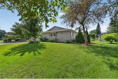 323 Santa Fe Trail, Waunakee, WI 53597 - Photo 37