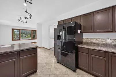 323 Santa Fe Trail, Waunakee, WI 53597 - Photo 9
