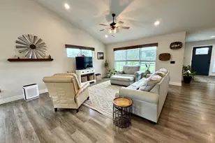 114 Clover Ln, Janesville, WI 53548 - Photo 9