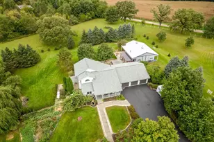 10413 N Harold Dr, Brooklyn, WI 53536 - Photo 17