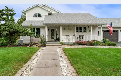 10413 N Harold Drive, Brooklyn, WI 53536 - Photo 3