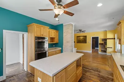 821 Ash Street, Baraboo, WI 53913 - Photo 9