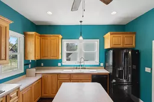 821 Ash St, Baraboo, WI 53913 - Photo 7
