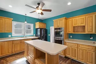 821 Ash St, Baraboo, WI 53913 - Photo 3