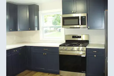 633 N Chatham Street, Janesville, WI 53548 - Photo 9