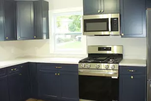 633 N Chatham St, Janesville, WI 53548 - Photo 9