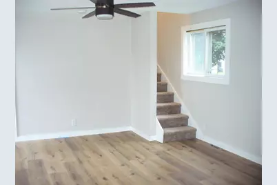 633 N Chatham Street, Janesville, WI 53548 - Photo 3