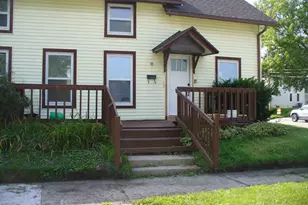 633 N Chatham St, Janesville, WI 53548 - Photo 1