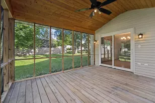 4702 Flint Ln, Madison, WI 53714 - Photo 9