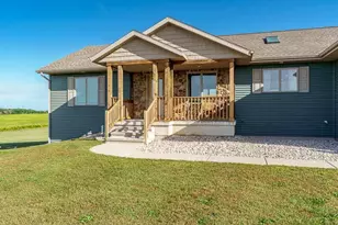 4401 W Spring Creek Rd, Beloit, WI 53511 - Photo 11