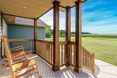 4401 W Spring Creek Road, Beloit, WI 53511 - Photo 13