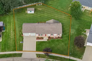 2217 Winfield Dr, Reedsburg, WI 53959 - Photo 13