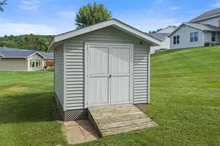 2217 Winfield Dr, Reedsburg, WI 53959 - Photo 19