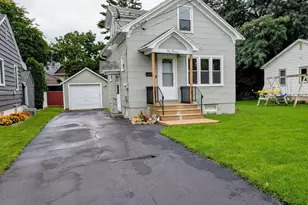 215 Wayland St, Beaver Dam, WI 53916 - Photo 1