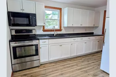 215 Wayland Street, Beaver Dam, WI 53916 - Photo 5