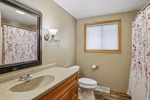 305 W Lafollette St, Pardeeville, WI 53954 - Photo 25