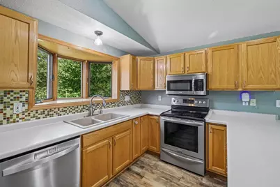305 W Lafollette Street, Pardeeville, WI 53954 - Photo 15