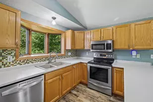305 W Lafollette St, Pardeeville, WI 53954 - Photo 15