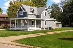 572 Edgerton Rd, Edgerton, WI 53534 - Photo 23