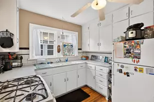 2029 Jenifer St, Madison, WI 53704 - Photo 11