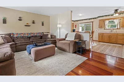 4117 Donald Drive, Madison, WI 53704 - Photo 3