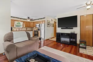 4117 Donald Dr, Madison, WI 53704 - Photo 7