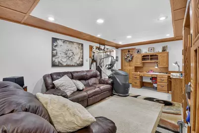 825 W Happy Hollow Road, Janesville, WI 53546 - Photo 27