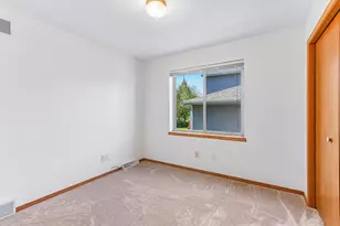 6905 Buckhorn Dr, Madison, WI 53718 - Photo 11