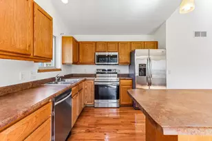 6905 Buckhorn Dr, Madison, WI 53718 - Photo 7