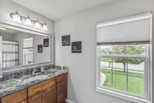 2102 Carl Ave, Stoughton, WI 53589 - Photo 9
