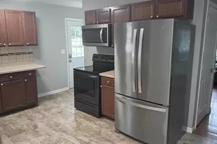 2312 Skyline Dr, Beloit, WI 53511 - Photo 5
